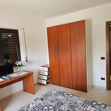 House Ritondale 아파트